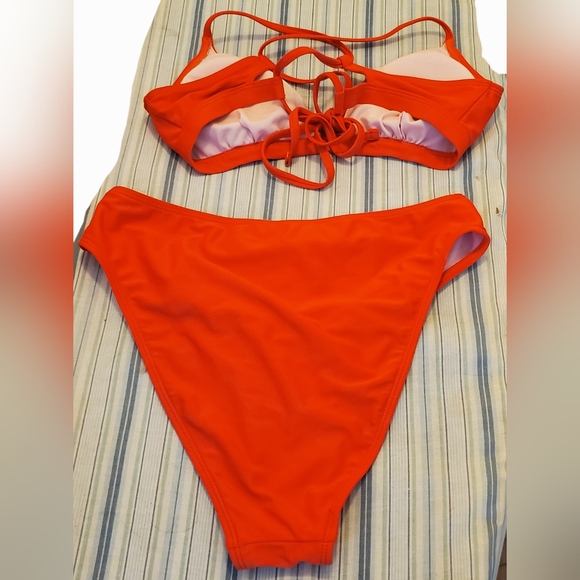 Vibrant Red Bikini Set - Picture 3 of 7